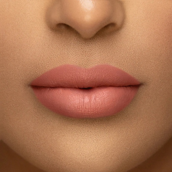 NIB Too Faced Lip Injection Power Plumping Liquid Lipstick Color:Give ‘Em Lip - Picture 5 of 6